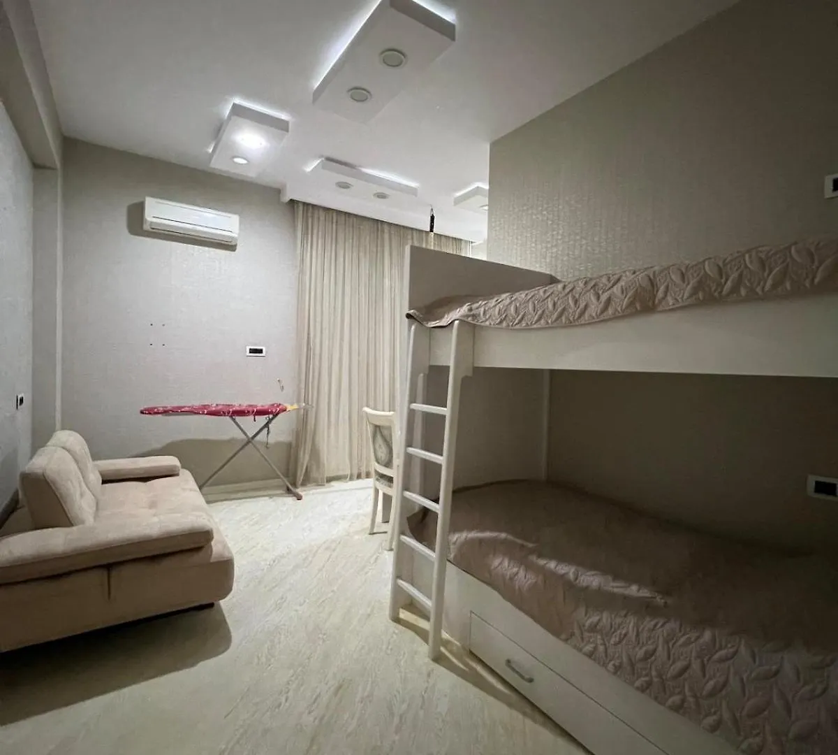 Sea Side 4 Bedroom 5 Bathroom Apartment Baku