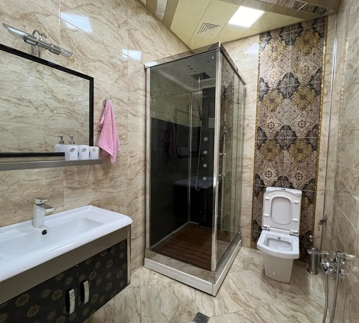 Sea Side 4 Bedroom 5 Bathroom Apartment Baku