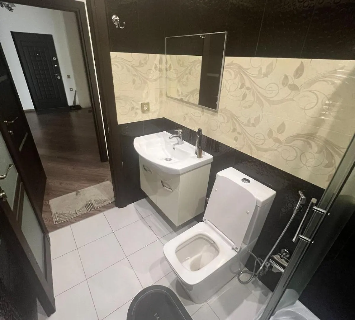 Sea Side 4 Bedroom 5 Bathroom Apartment Baku